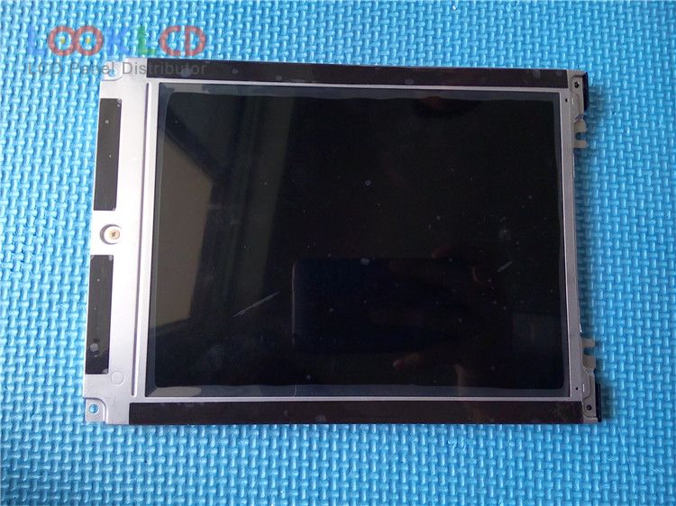 LM8V302